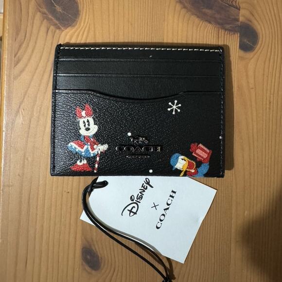🐭❤️Disney X Coach Slim Id Card Case With Holiday Print - Picture 1 of 7